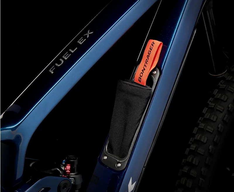 Trek Fuel Ex 9.8 XT Gen 6 Full Suspension Mountain Bike 2024 in Mulsanne Blue-9